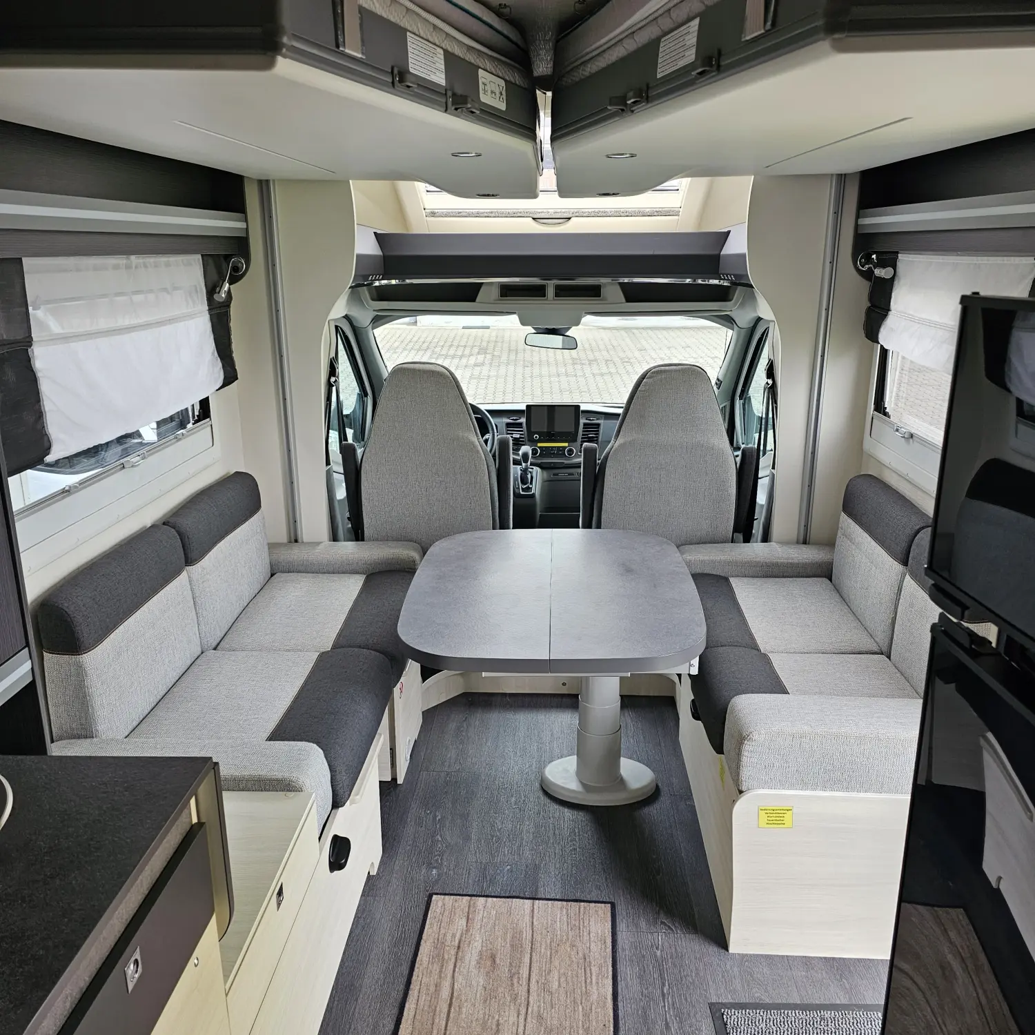 Chausson Titanium 630 im Lieferwagen von GA-Reisemobile