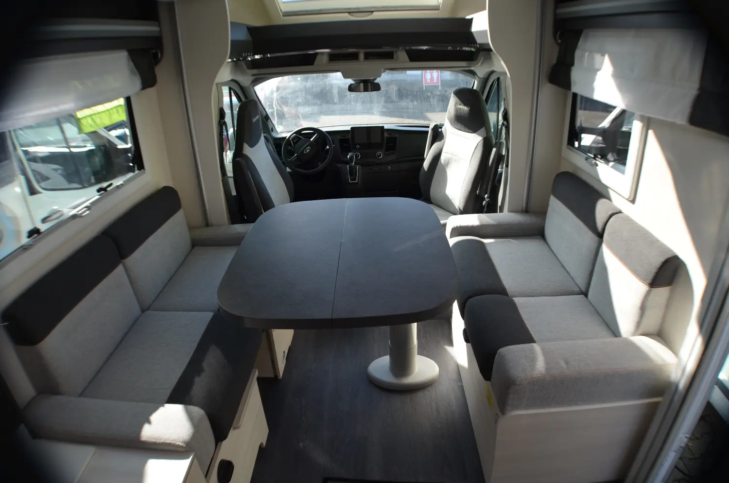  Chausson Titanium 630 im Lieferwagen von GA-Reisemobile